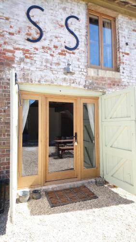 外部景觀, The Dovecote - unique self-contained 1bed renovated barn in 奧德利