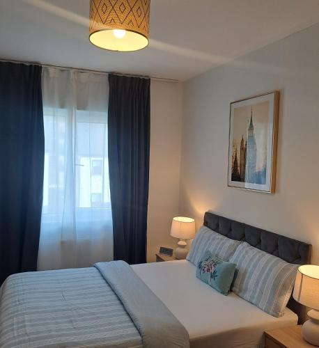 Cozy bedroom in Lucan, Dublin, Dublino