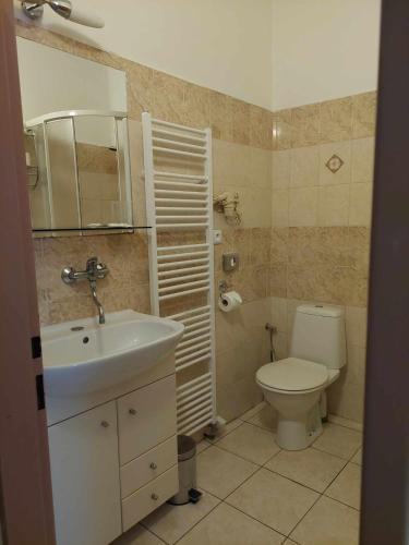 Apartment (4 Adults)