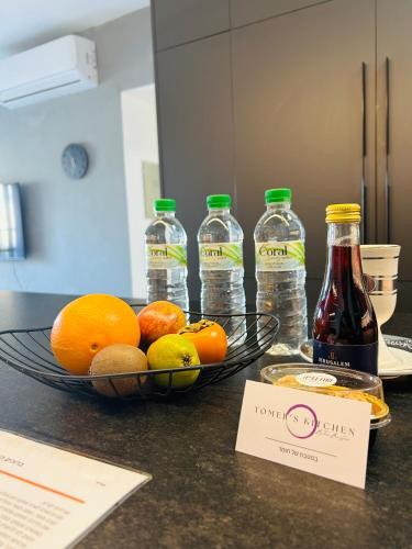 餐飲選擇, הפנינה השחורה in 米茨佩拉蒙