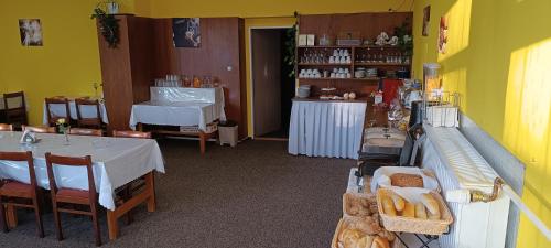 Food and beverages, Penzion Starr in Havlickuv Brod