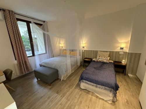 One-Bedroom Apartment with Garden View image 10