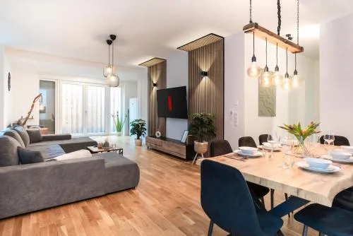 Großes zentrales Apartment Terrasse 2 Bäder in Aschaffenburg, Deutschland