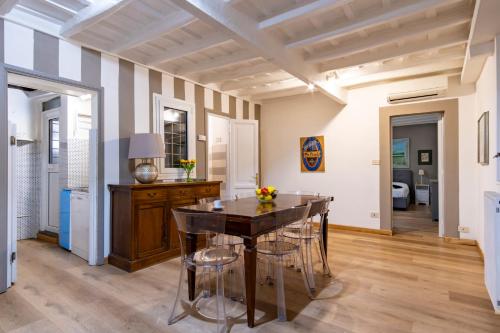 Elegantis Monti Suite Apartment, Rome (photo 8)