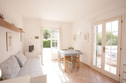 Two-Bedroom Apartment with Garden View image 10
