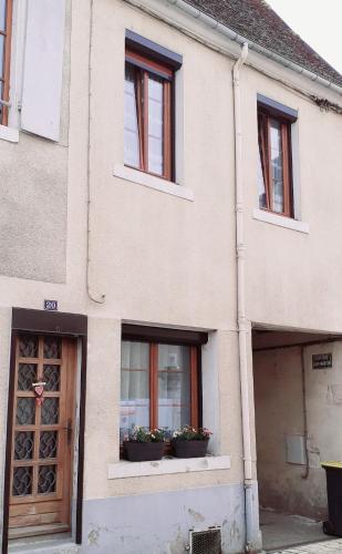 外部景觀, Escale de Cravant in 弗爾芒通