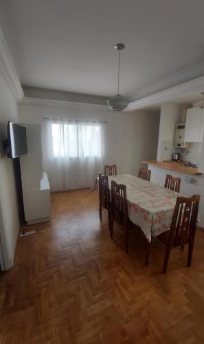 Two-Bedroom House image 3