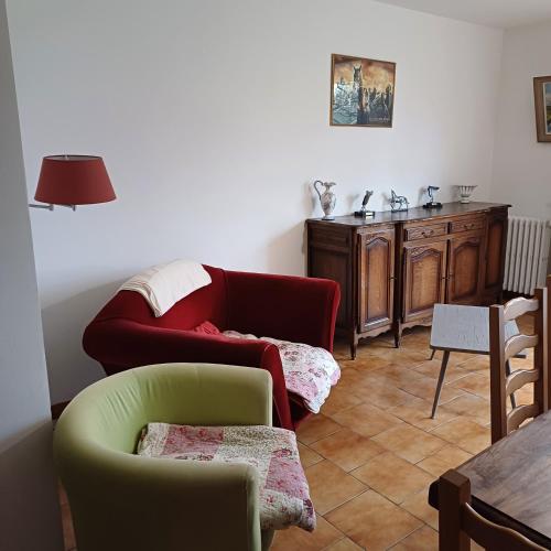 Gîte la maison du bonheur (Gite la maison du bonheur) in Montignac-Charente