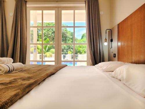 Deluxe Room image 4