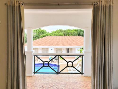 Deluxe Double Room with Extra Bed image 1