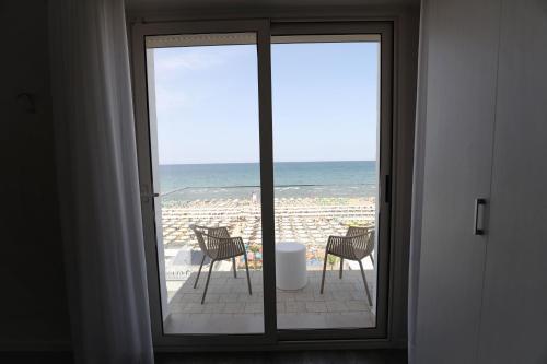陽台/露台, Hotel Daniel's FRONTE MARE in 裡喬內海濱