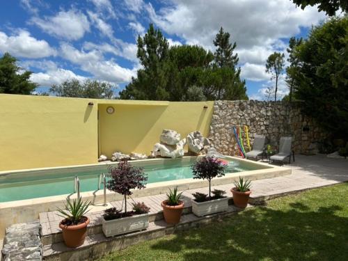 สระว่ายน้ำ, Pedra Oliveira in คอนเด็กซา อา โนวา