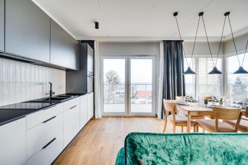 virtuve, ReVital Mechelinki by Homeprime Parking Free in Mechelinki