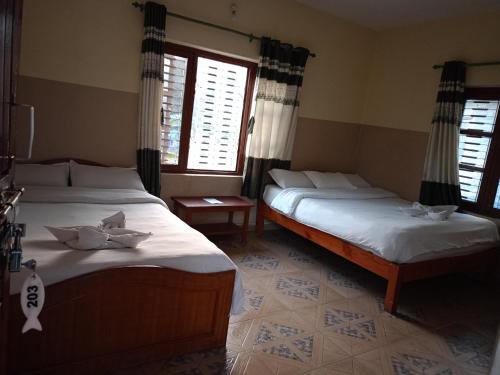 Double Room image 7