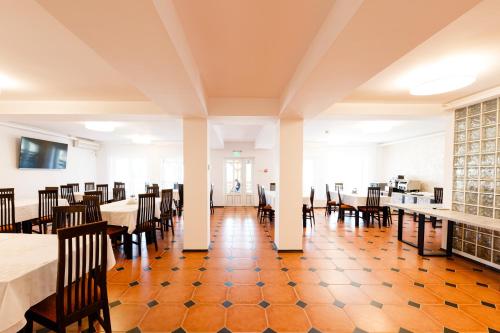 Restorāns, Pensiunea Petra- Clisura Dunarii Resort & SPA in Divici