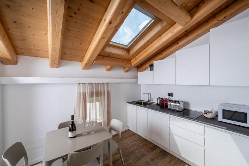 virtuve, Borgo Paolin - Camere in vigna in Volpago Del Montello