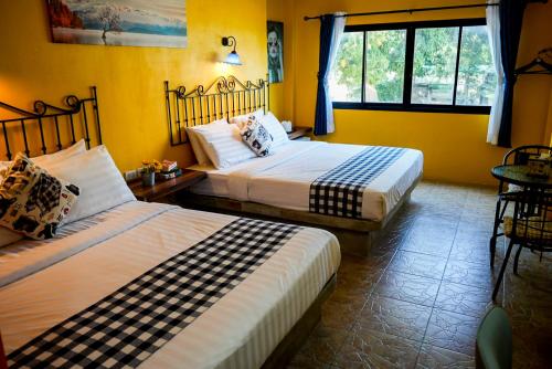 room detail thumbnail 0