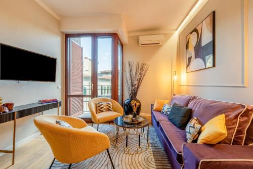 Three-Bedroom Apartment with Balcony image 1