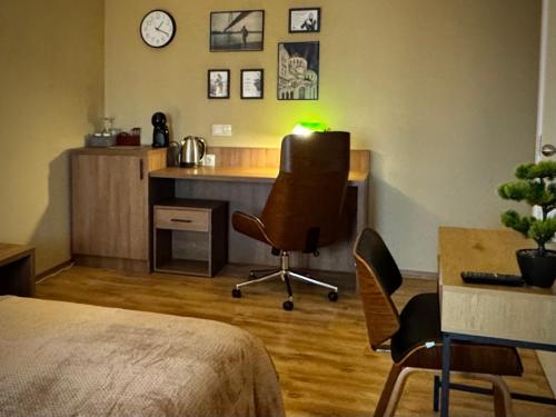 AirportStay bg - free shuttle and own parking, Sofia (foto 11)
