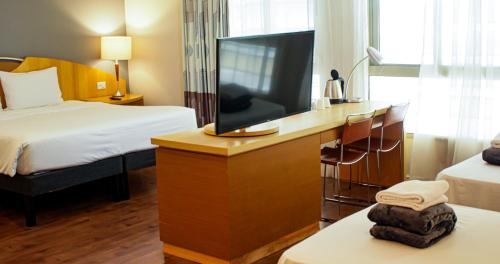 room detail thumbnail 1