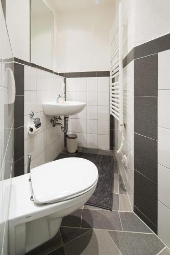 Studiotel Belle Etage - Tap to explore photos