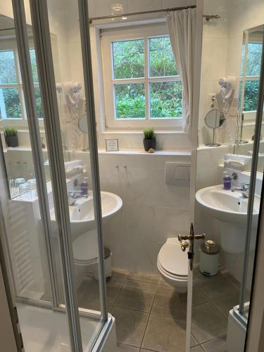 Double Room with Terrace image 4
