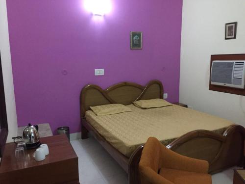 1 queen bed