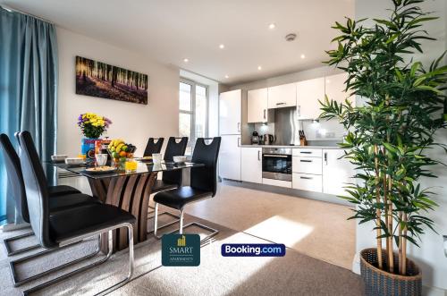Smart Apartments - With Free Secured Parking - image 13