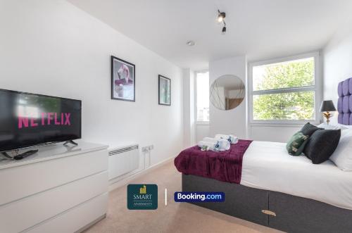Smart Apartments - With Free Secured Parking - image 10