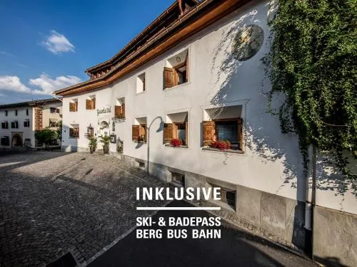 Engadiner Boutique-Hotel GuardaVal in Scuol, Schweiz
