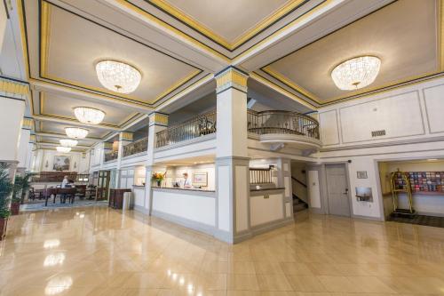 弗朗西斯马里恩酒店 弗朗西斯马里恩酒店