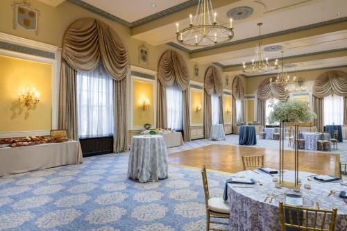 弗朗西斯马里恩酒店 弗朗西斯马里恩酒店