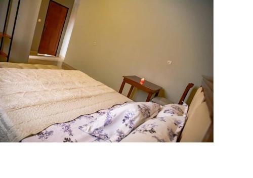 Deluxe Double Room image 10