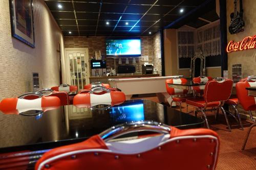 The Kings Cross Hotel - image 7