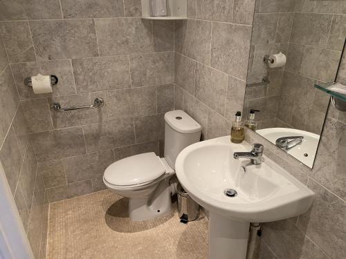 Abingdon House - image 3