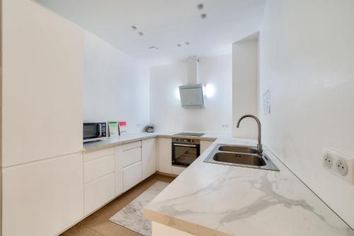 Stylish 3 bdr & Garden Oasis on the Edge of Paris in Saint Mande