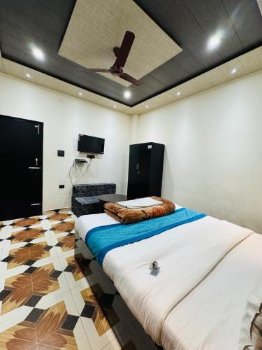 1 double bed, 1 sofa bed