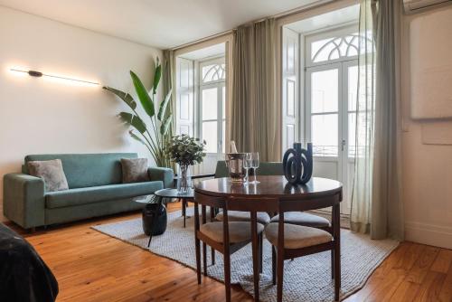 The Luxe Cube Apartment, Oporto