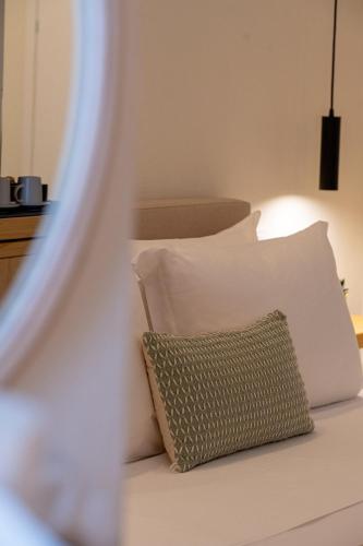 King Room image 6