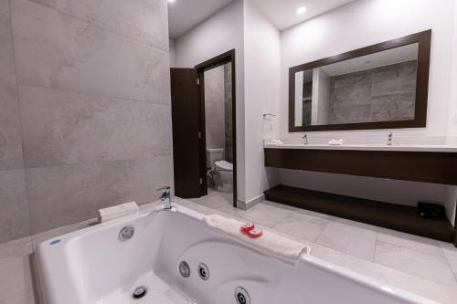 Fürdőszoba, Laguna Shores Resort in Laguna Shores