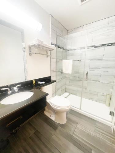 Rodeway Inn Civic Center - image 10