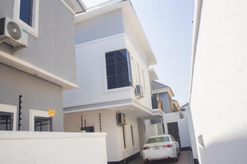 Two Bedroom Apartment Magodo Lagos in Olowora