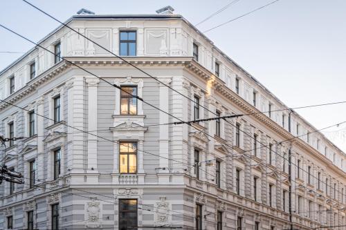 M4 City Centre Studio Apartments - 5 min to Old Town, Riga