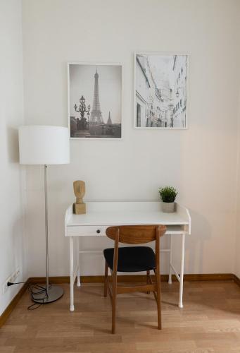 One-Bedroom Apartment image 5