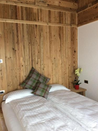 1 double bed