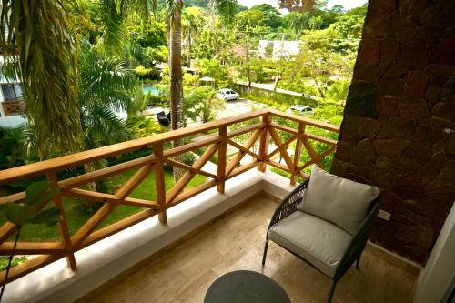 สภาพแวดล้อมโดยรอบ, JardinesDelMontSerrat-LasTerrenas-NearBeach Cozy 2BR-3BDS-6PAX-WiFi in กาโนเซโก