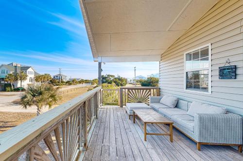 Ocean Charm, Topsail Beach (photo 3)
