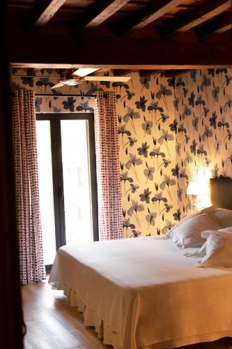 Deluxe Double Room with Terrace