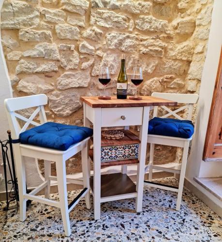 Authentic village townhouse with mountain views gîte à louer Palombaro