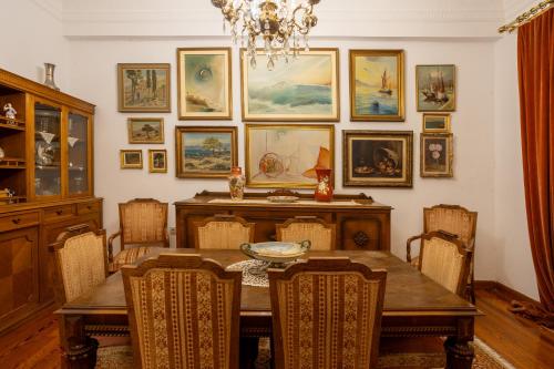 Plaka Vintage, Athens (photo 6)